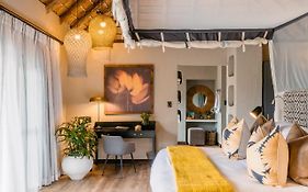 Simbambili Game Lodge